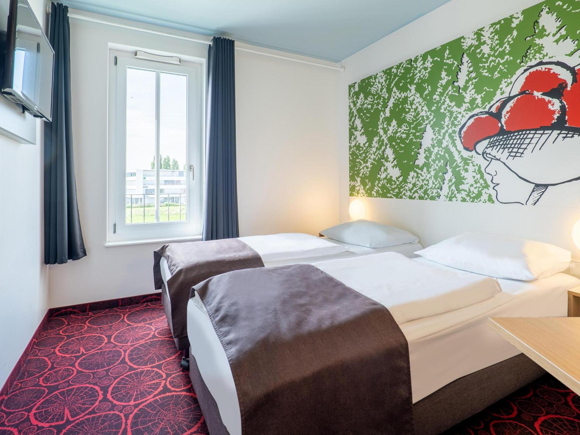 B&B Hotel Offenburg-City Екстер'єр фото