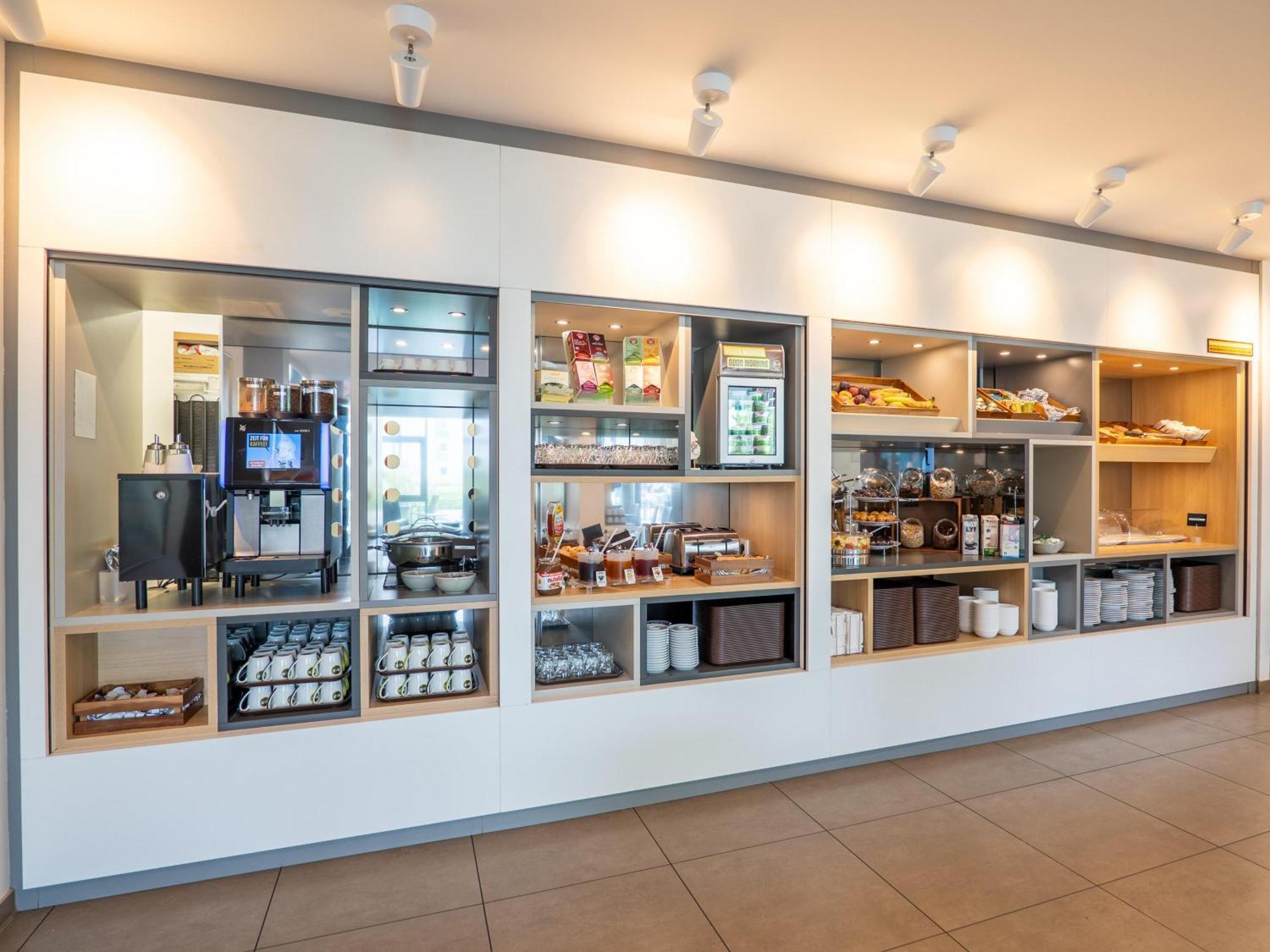 B&B Hotel Offenburg-City Екстер'єр фото